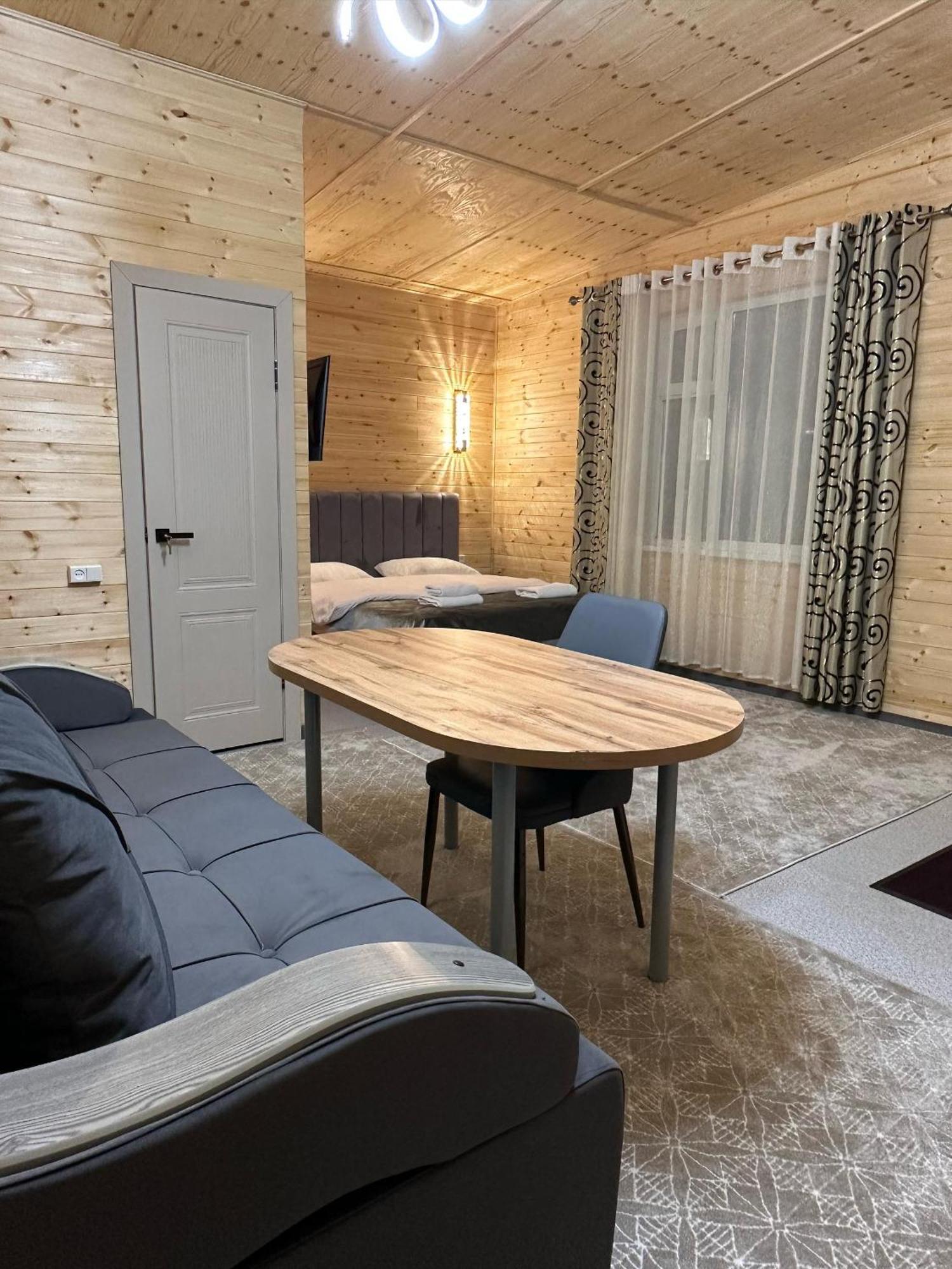 Apartmán Vavilon Karakol Exteriér fotografie